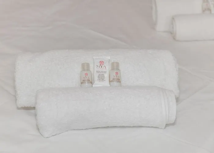 5 Min To Metro - Independent - Quiet - Privacy Apartament *